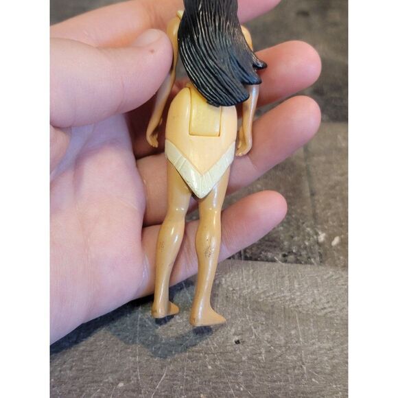 Disney Burger King princess Pocahontas toy figure - Picture 3 of 5